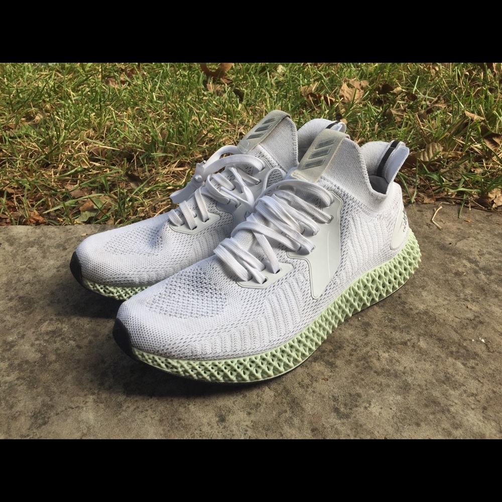 Alpha Edge 4D Reflective Cloud White